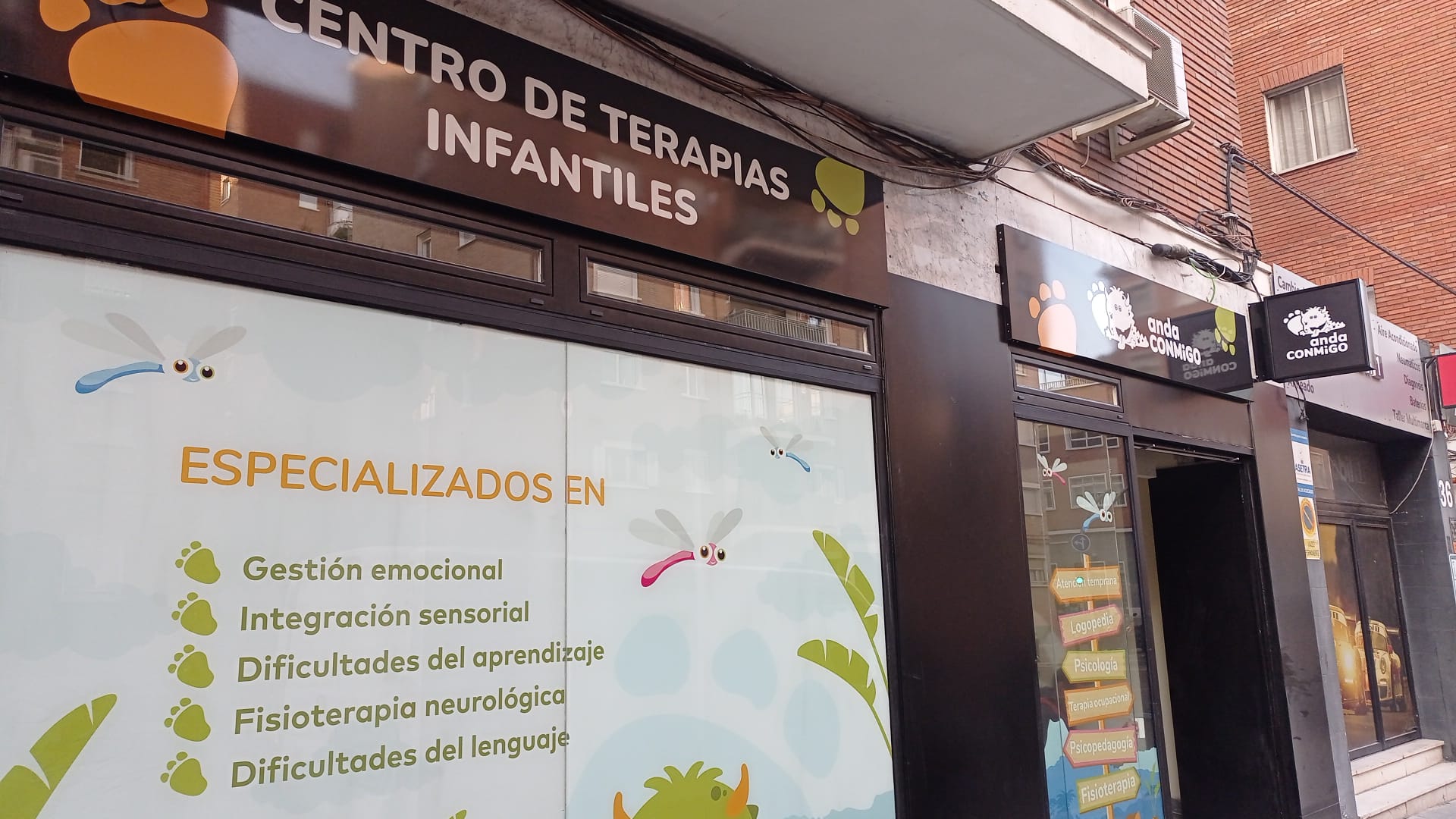 Fachada del centro anda CONMiGO Ciudad Lineal