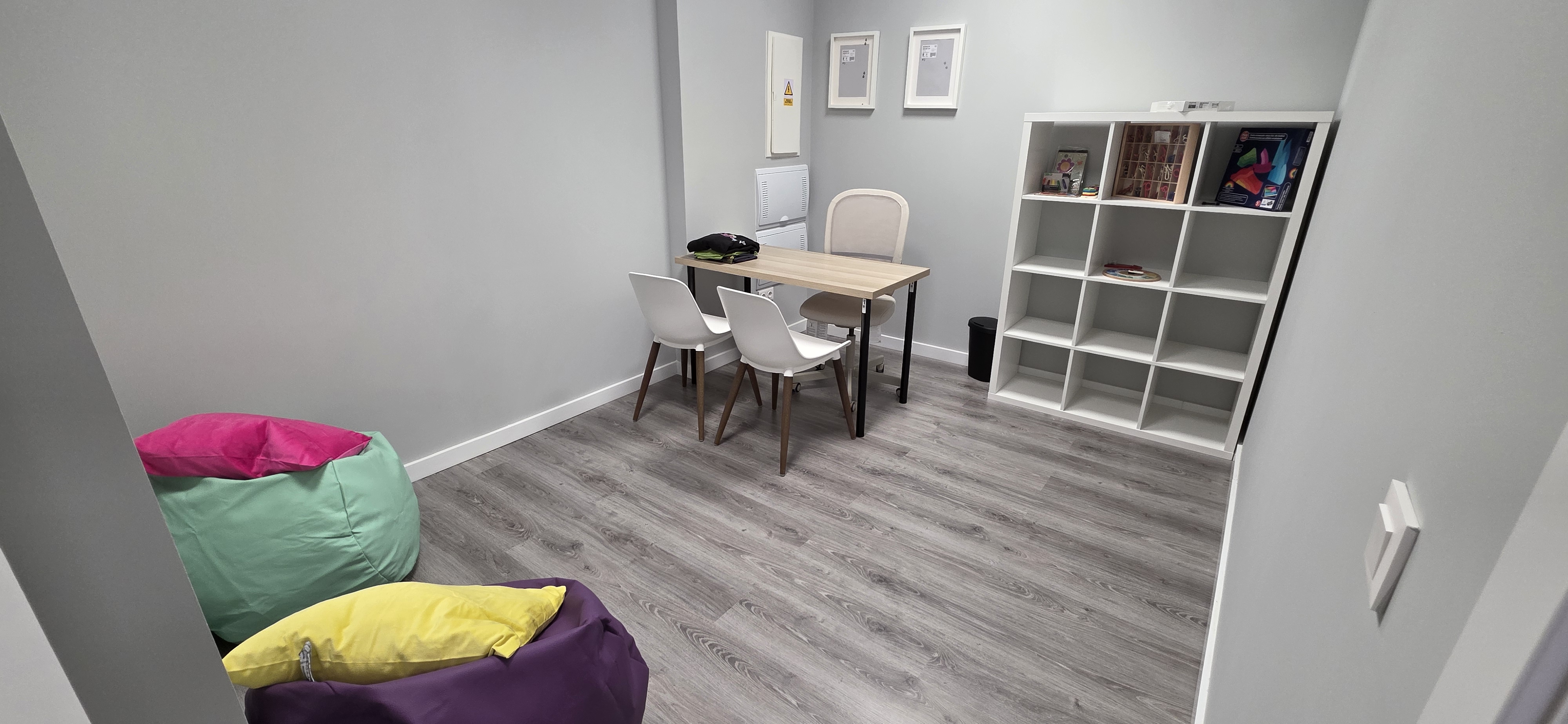 Sala de terapias del centro anda CONMiGO Teens Ensanche de Vallecas - La Gavia