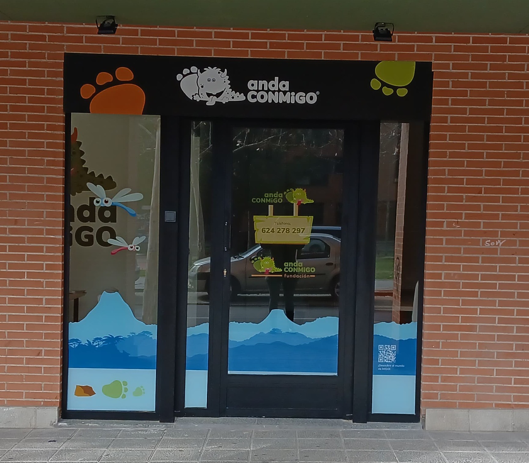 Fachada del centro anda CONMiGO Leganés Arroyo Culebro