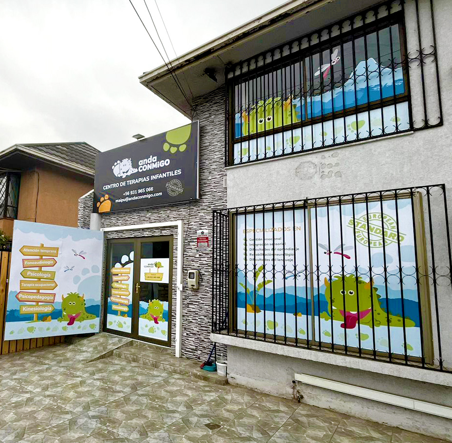 Fachada del centro anda CONMiGO Maipú