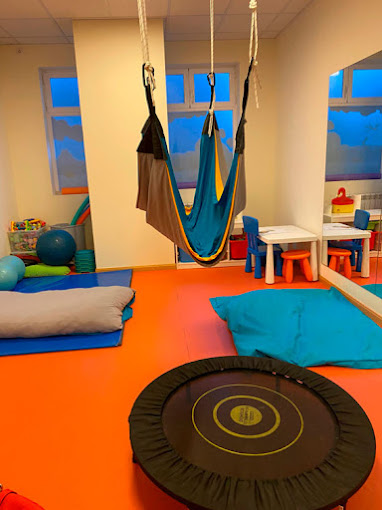 Sala de terapia ocupacional del centro anda CONMiGO Móstoles