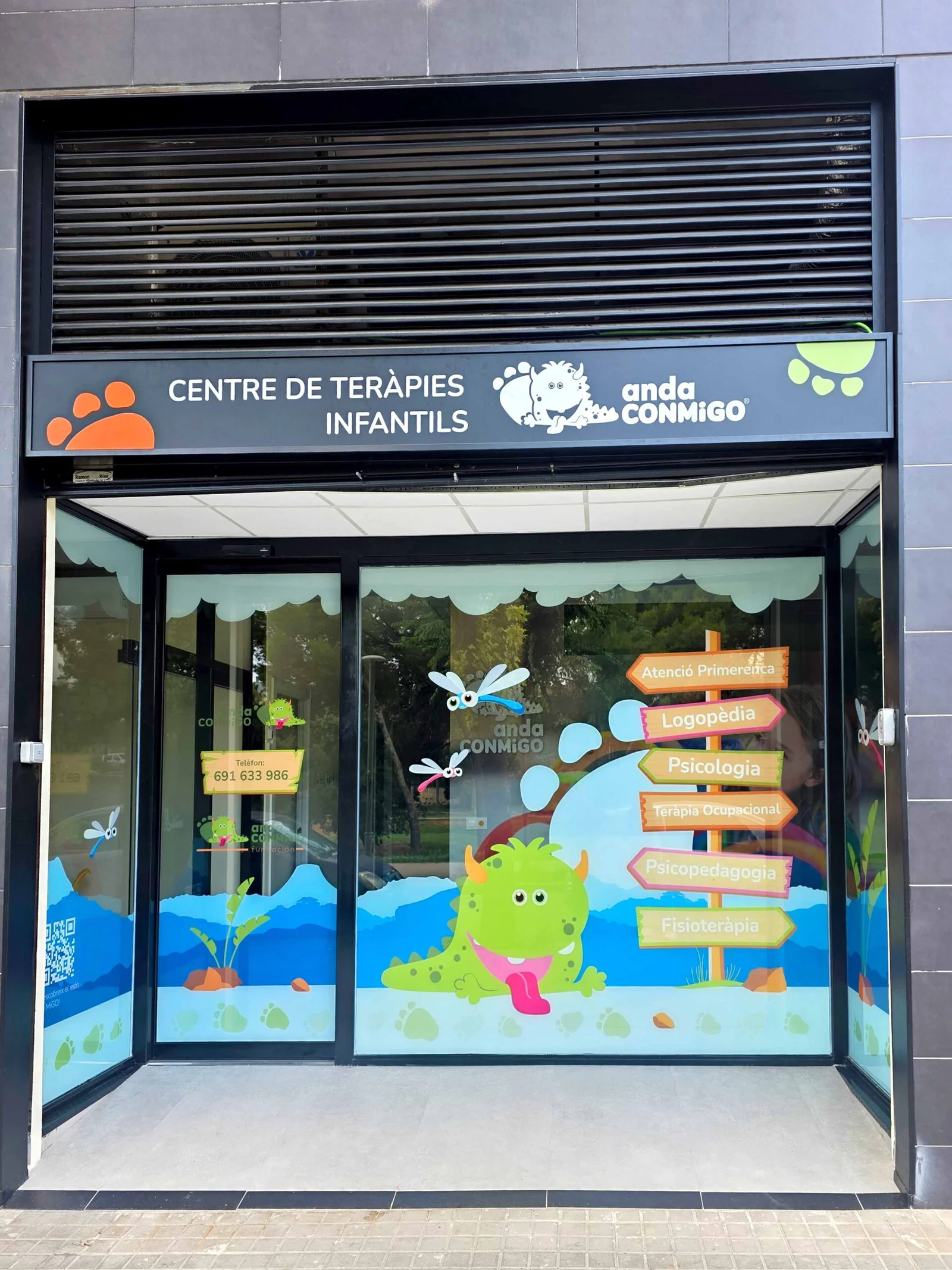 Fachada del centro anda CONMiGO Sabadell
