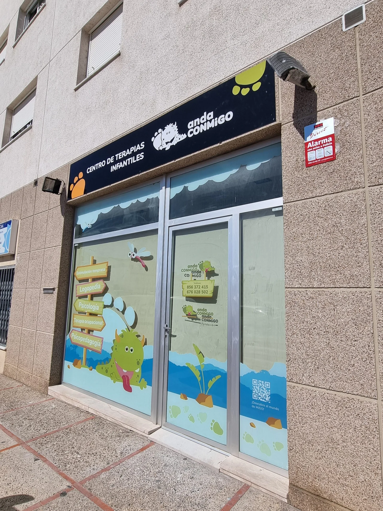 Fachada del centro anda CONMiGO San Fernando