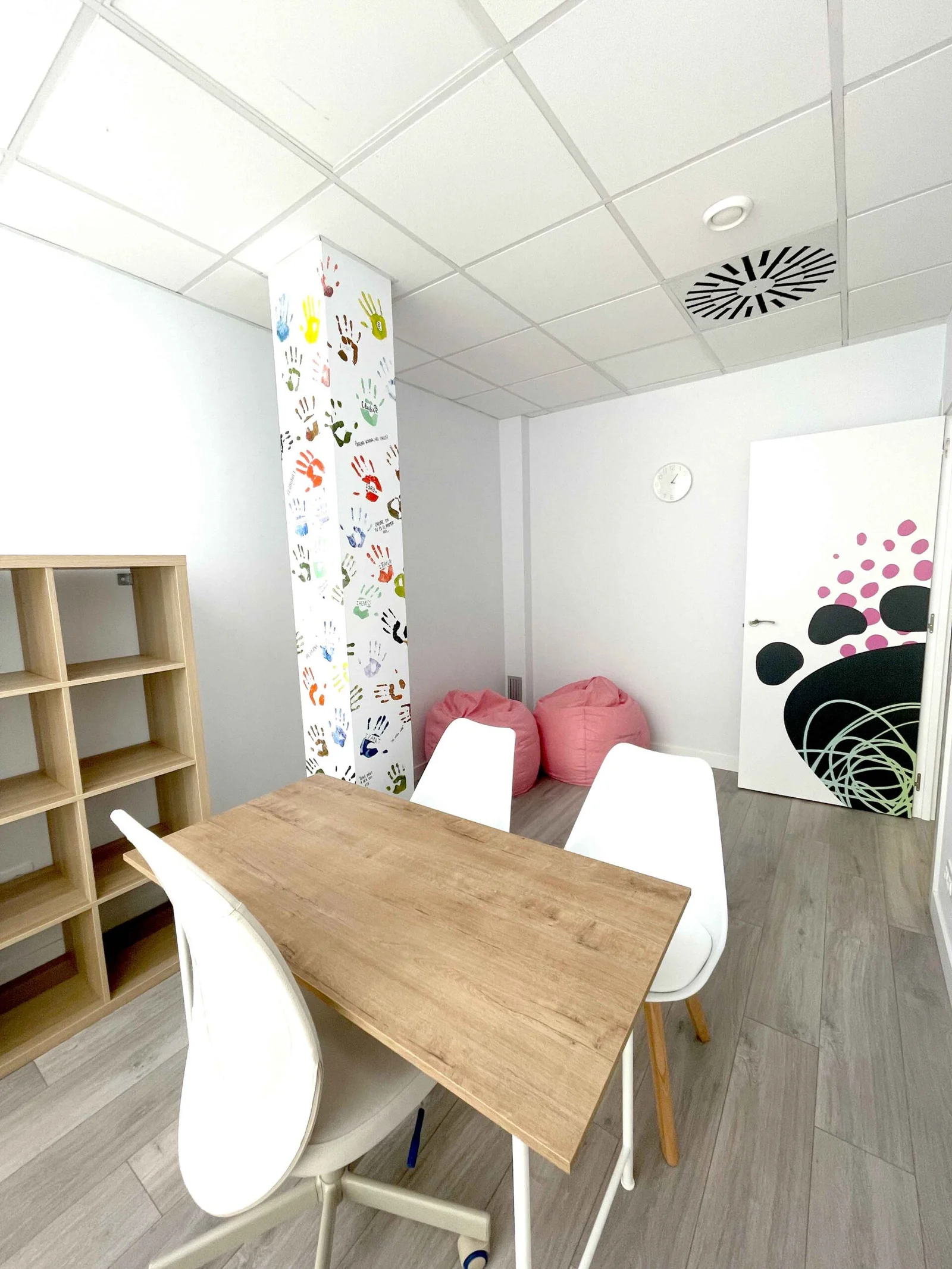 Sala de Terapias del centro anda CONMiGO Teens Terrassa
