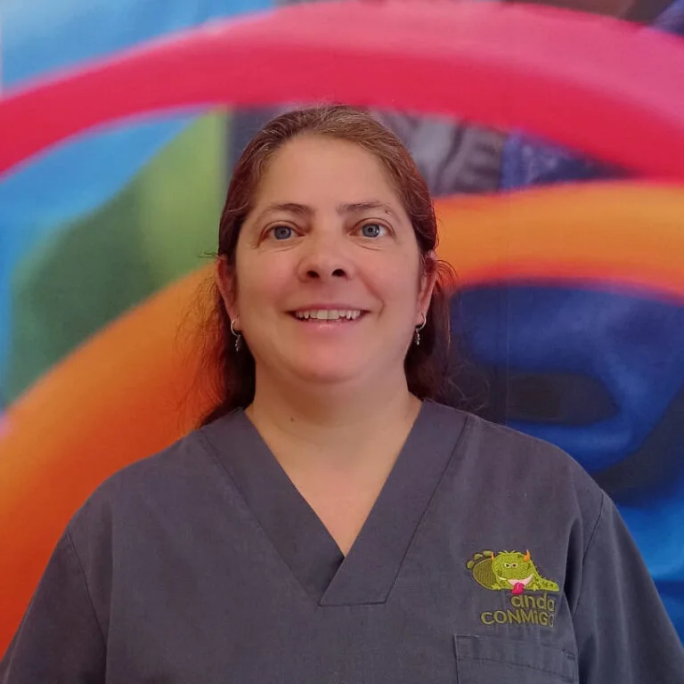 Analia,  terapeuta ocupacional del centro Valencia Campanar