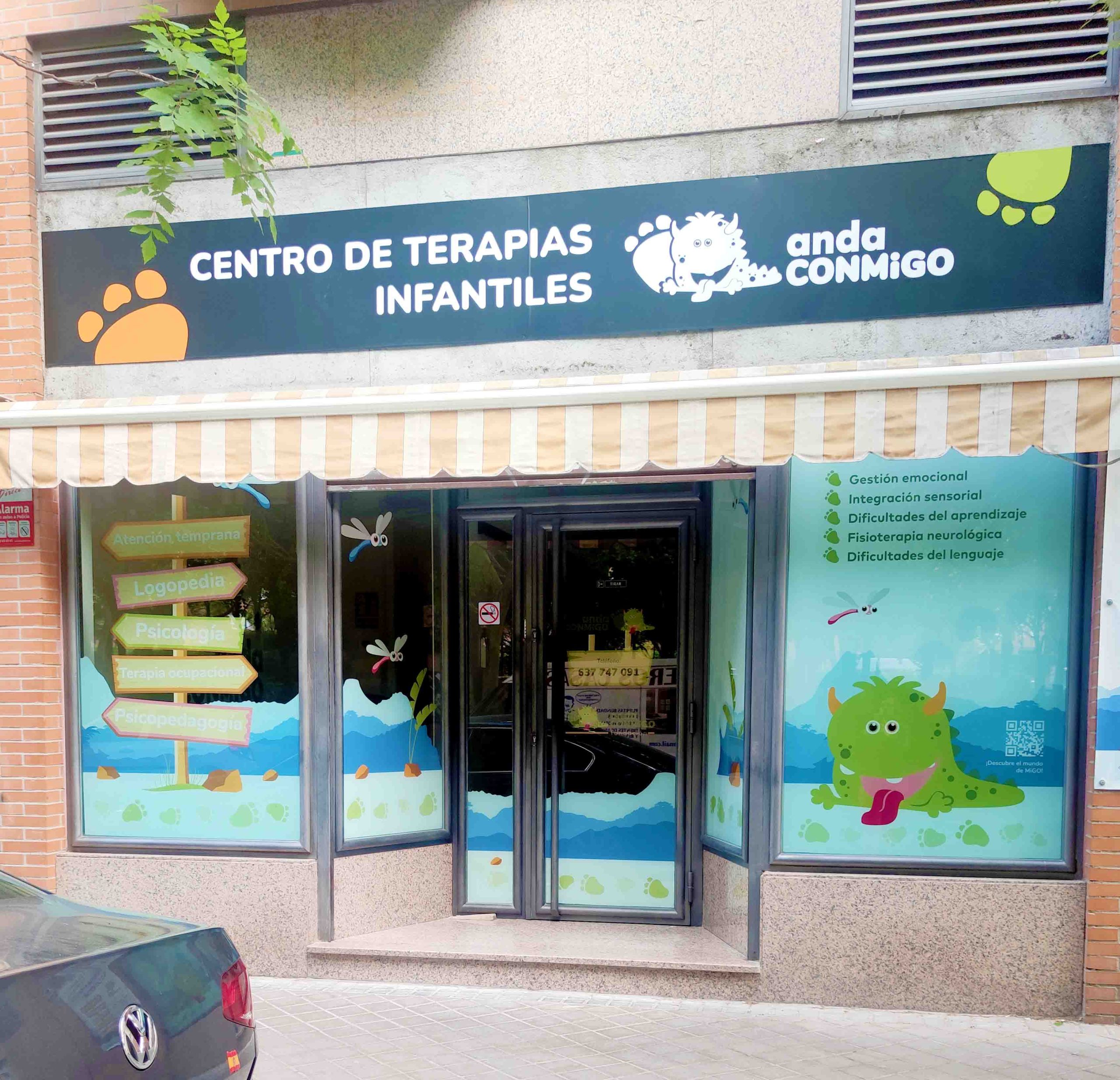 Fachada del centro anda CONMiGO Villaverde