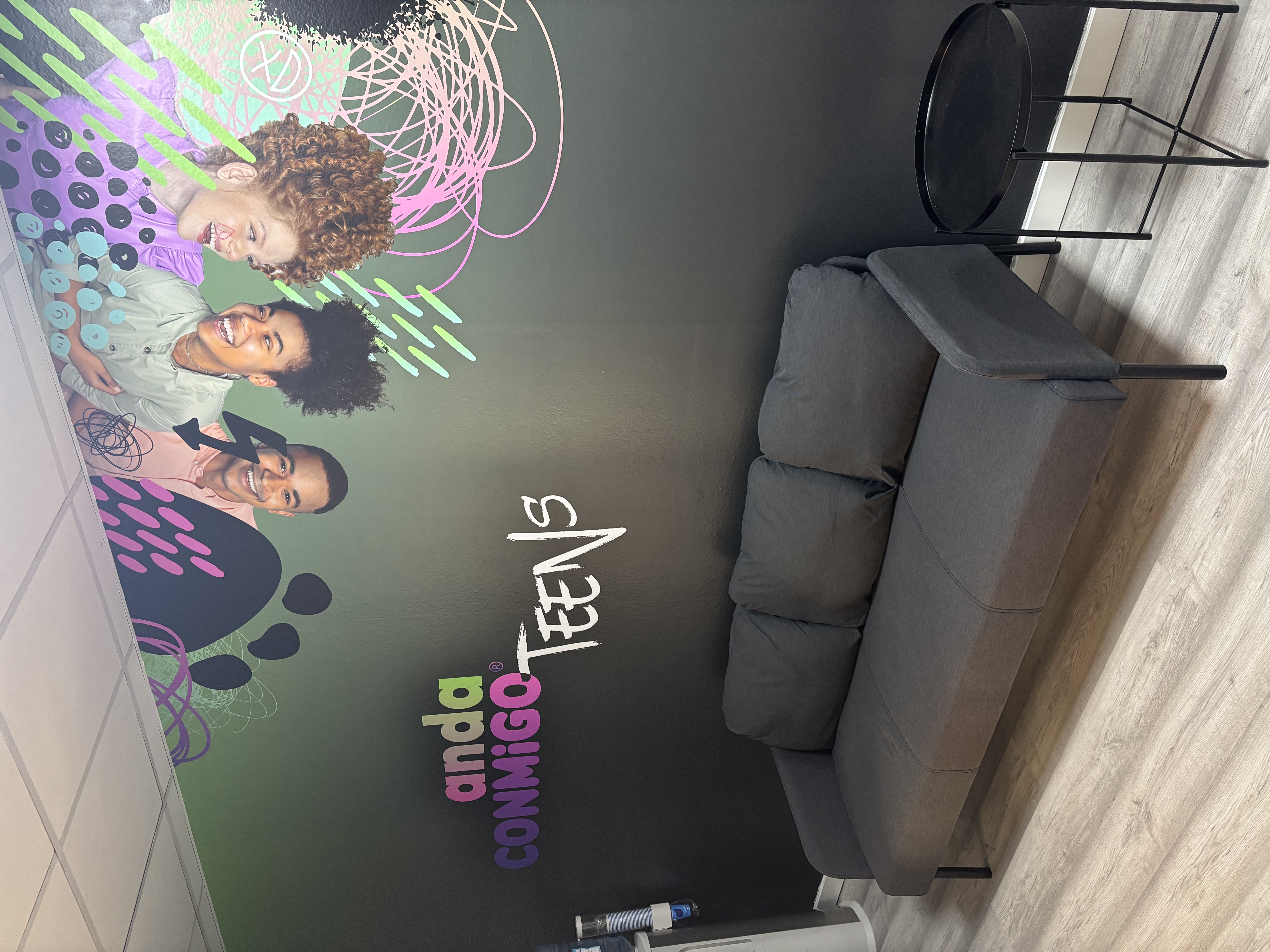 Sala del centro anda CONMiGO Teens Valdemoro